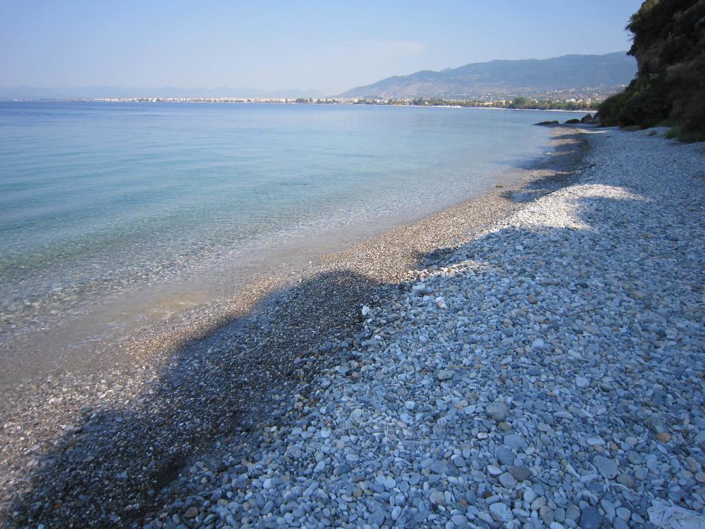 Messinian Blue Seaside Villa Каламата Экстерьер фото
