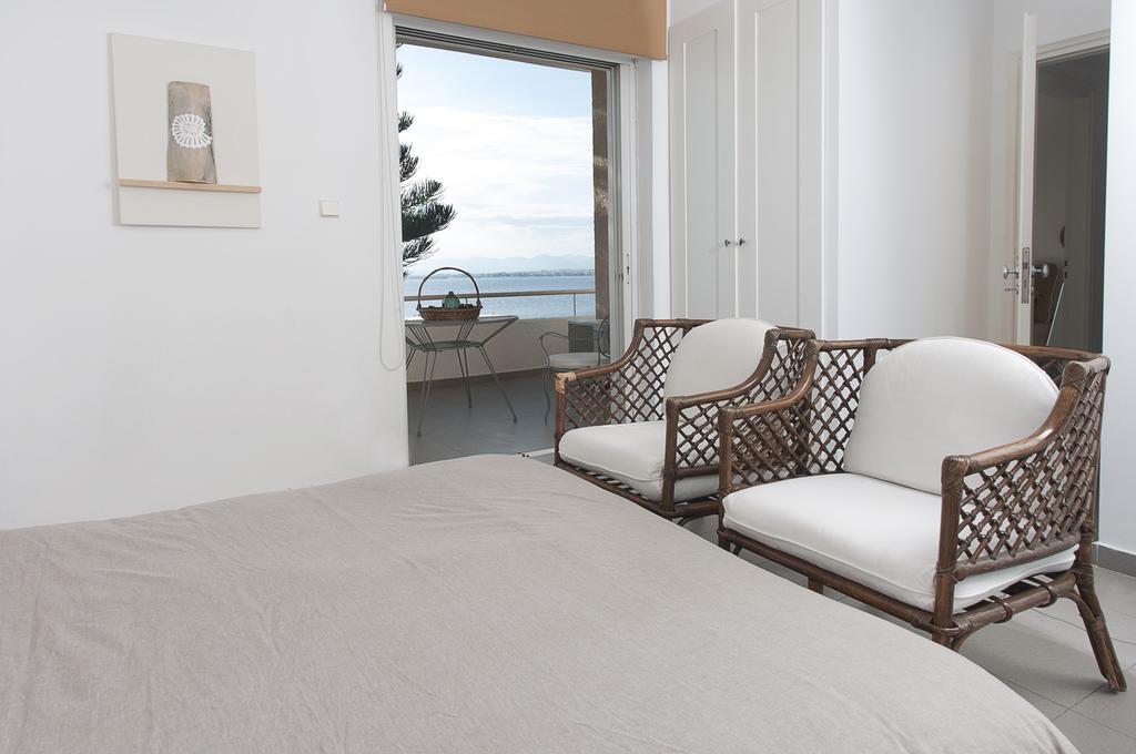 Messinian Blue Seaside Villa Каламата Экстерьер фото